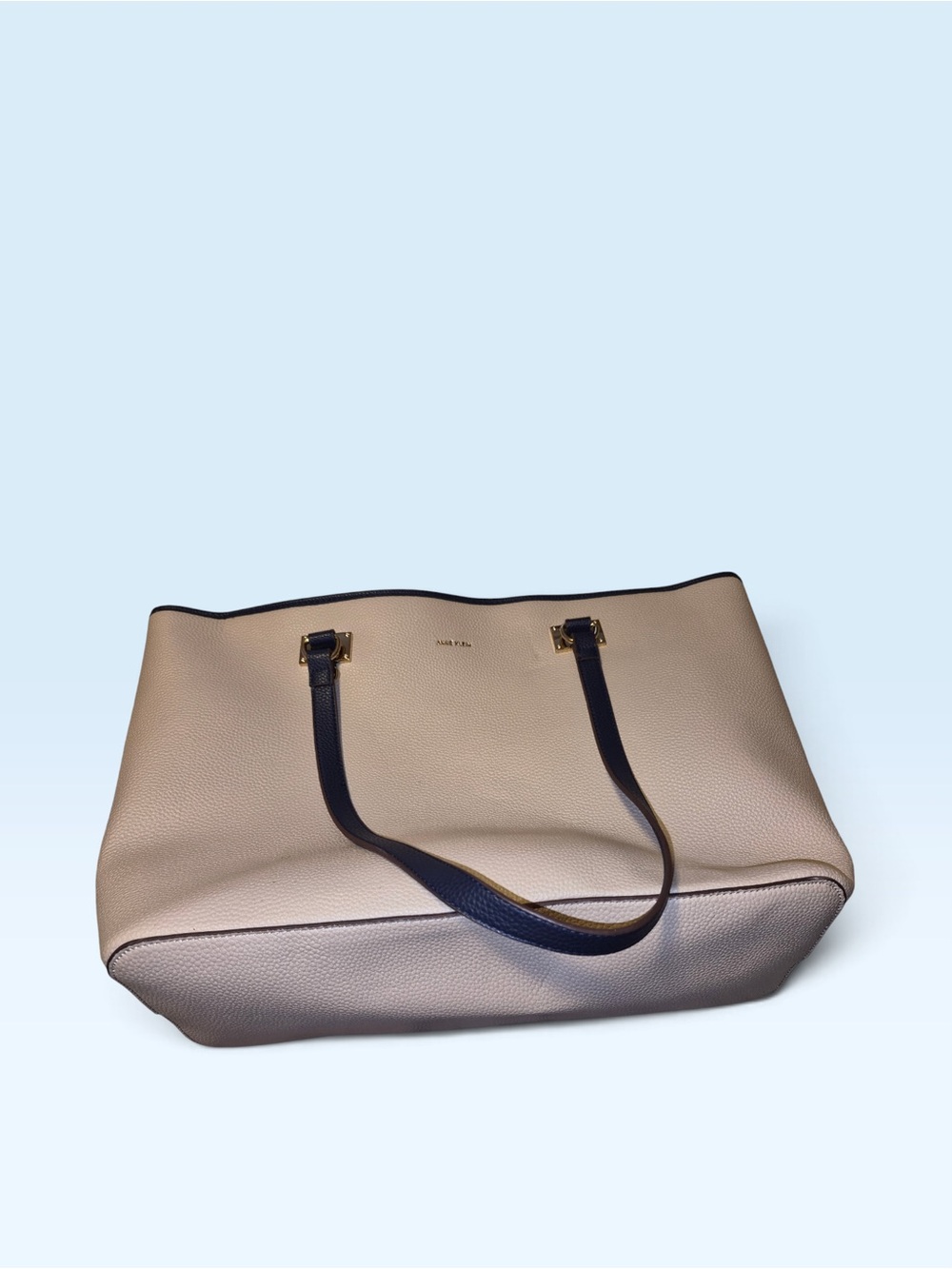 Liz Claiborne Pebbled Cream Tote with Navy Straps - Classic Everyday Carry